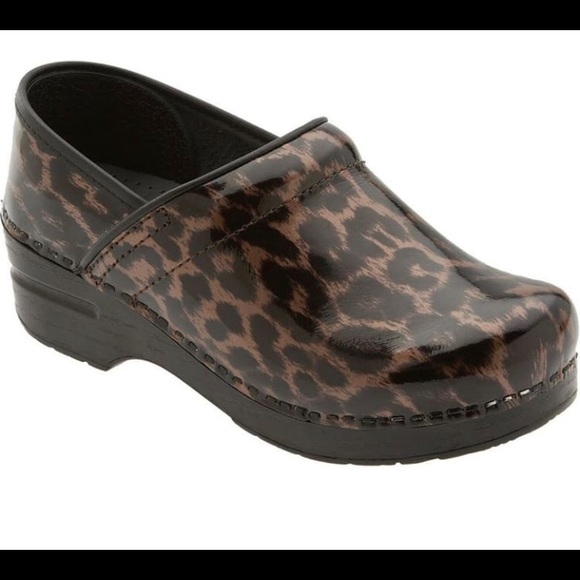 leopard print nursing shoes
